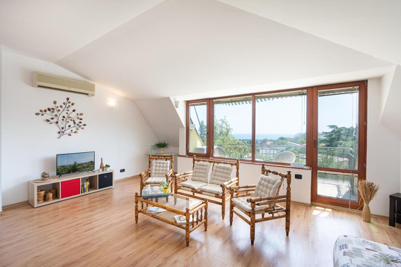 Вила Костадинов Varna Exterior photo